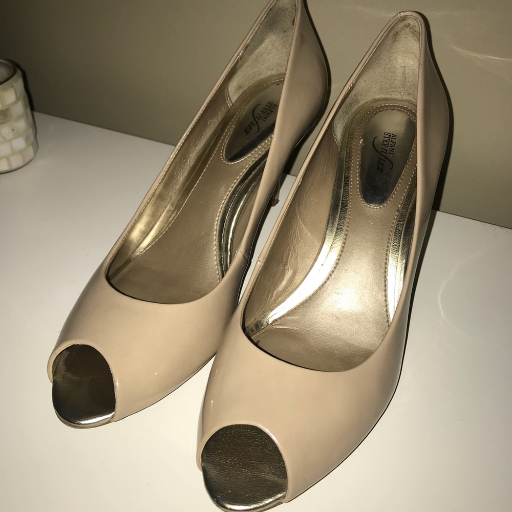 Alfani Step n Flex Sandi peep toe heels